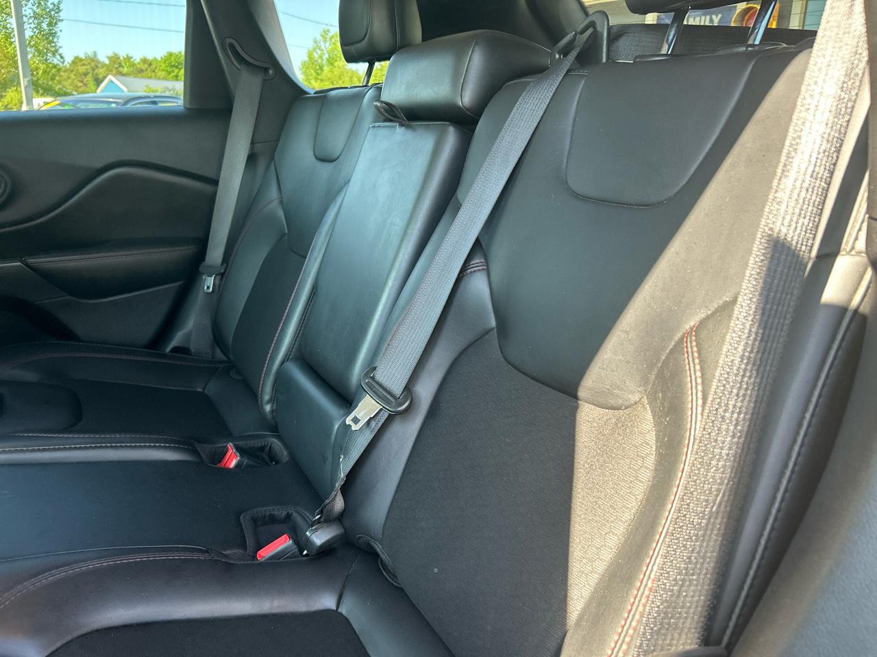 Jeep Cherokee Trailhawk 4WD 2021