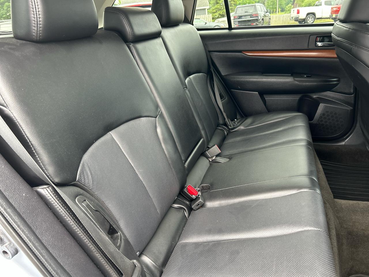 Subaru Outback 2.5i Limited 2013