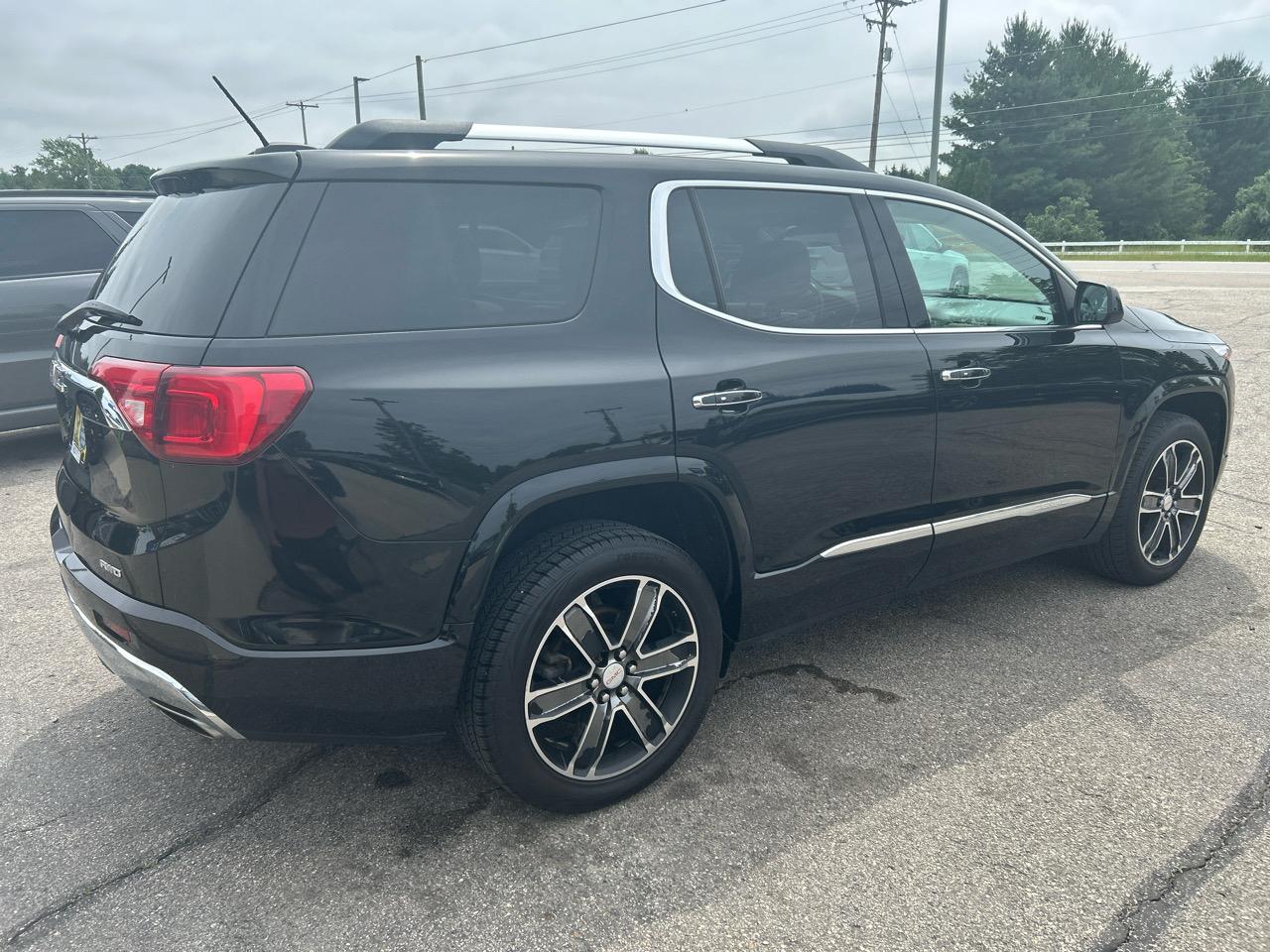 GMC Acadia Denali AWD 2019