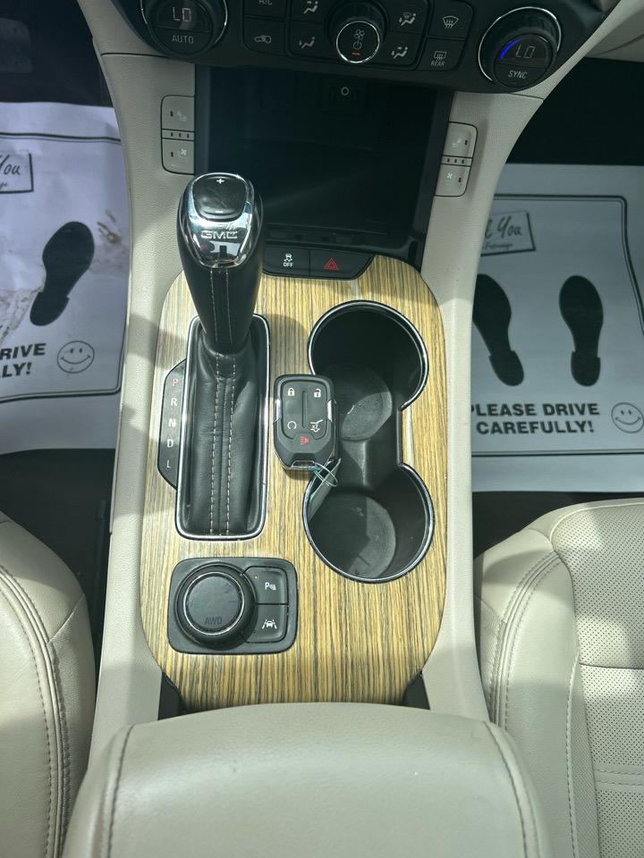 GMC Acadia Denali AWD 2019