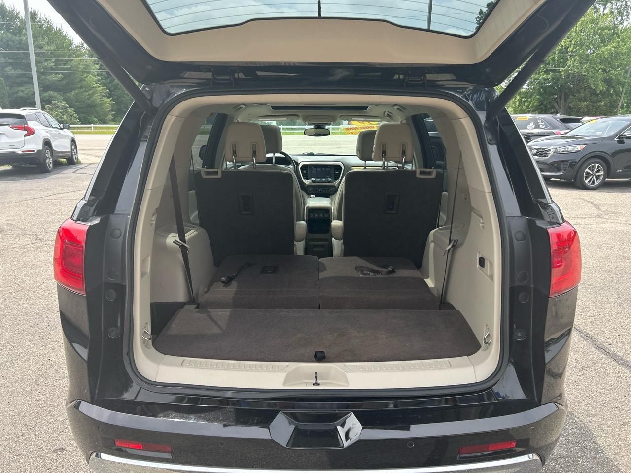 GMC Acadia Denali AWD 2019