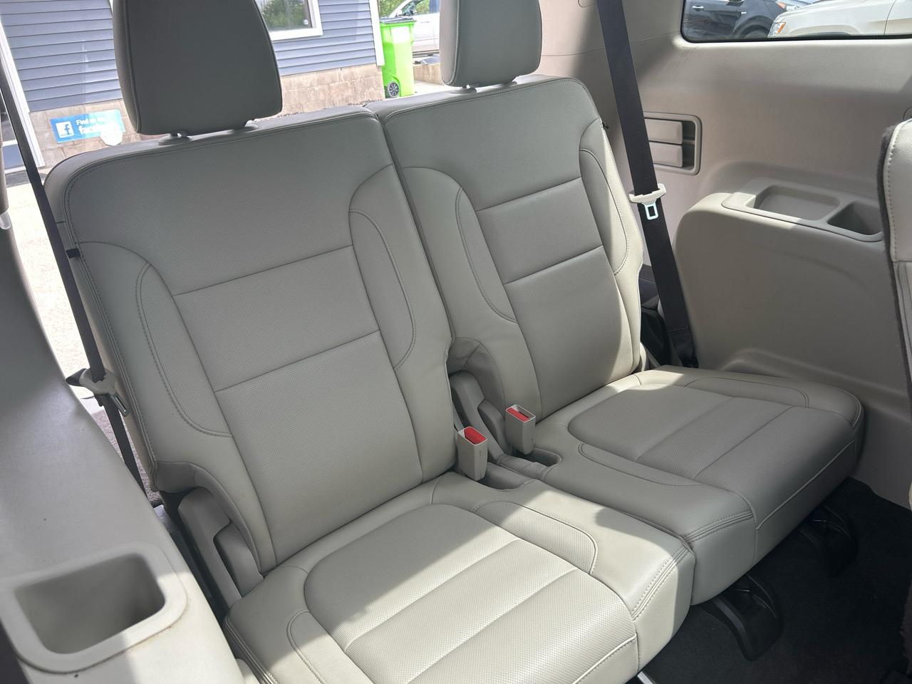 GMC Acadia Denali AWD 2019