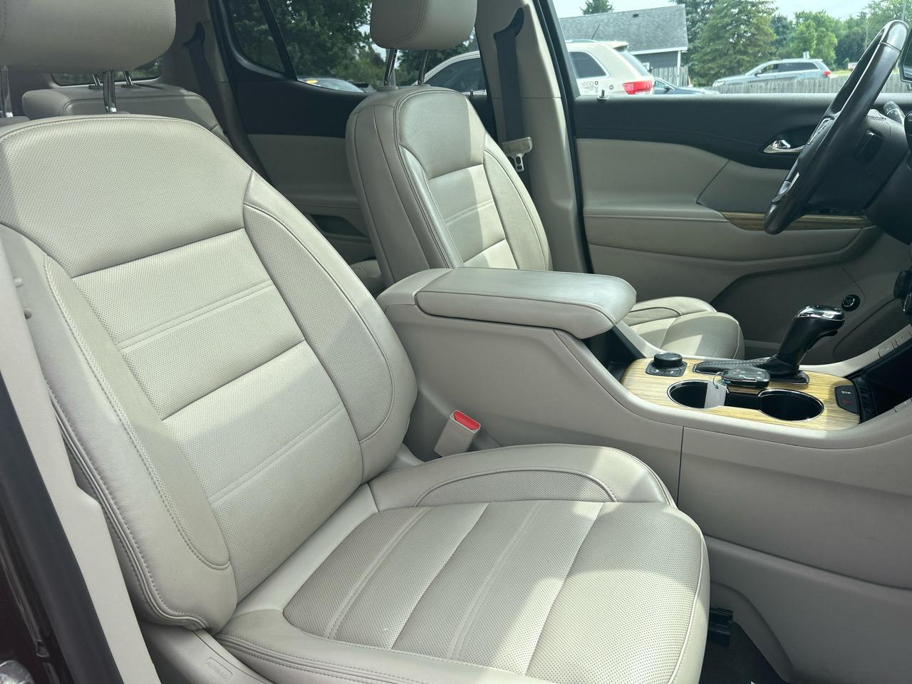 GMC Acadia Denali AWD 2019