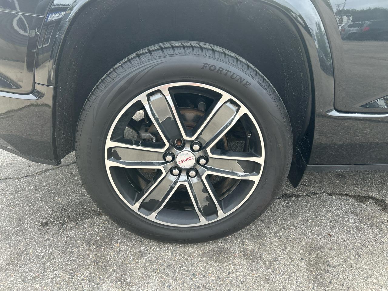 GMC Acadia Denali AWD 2019