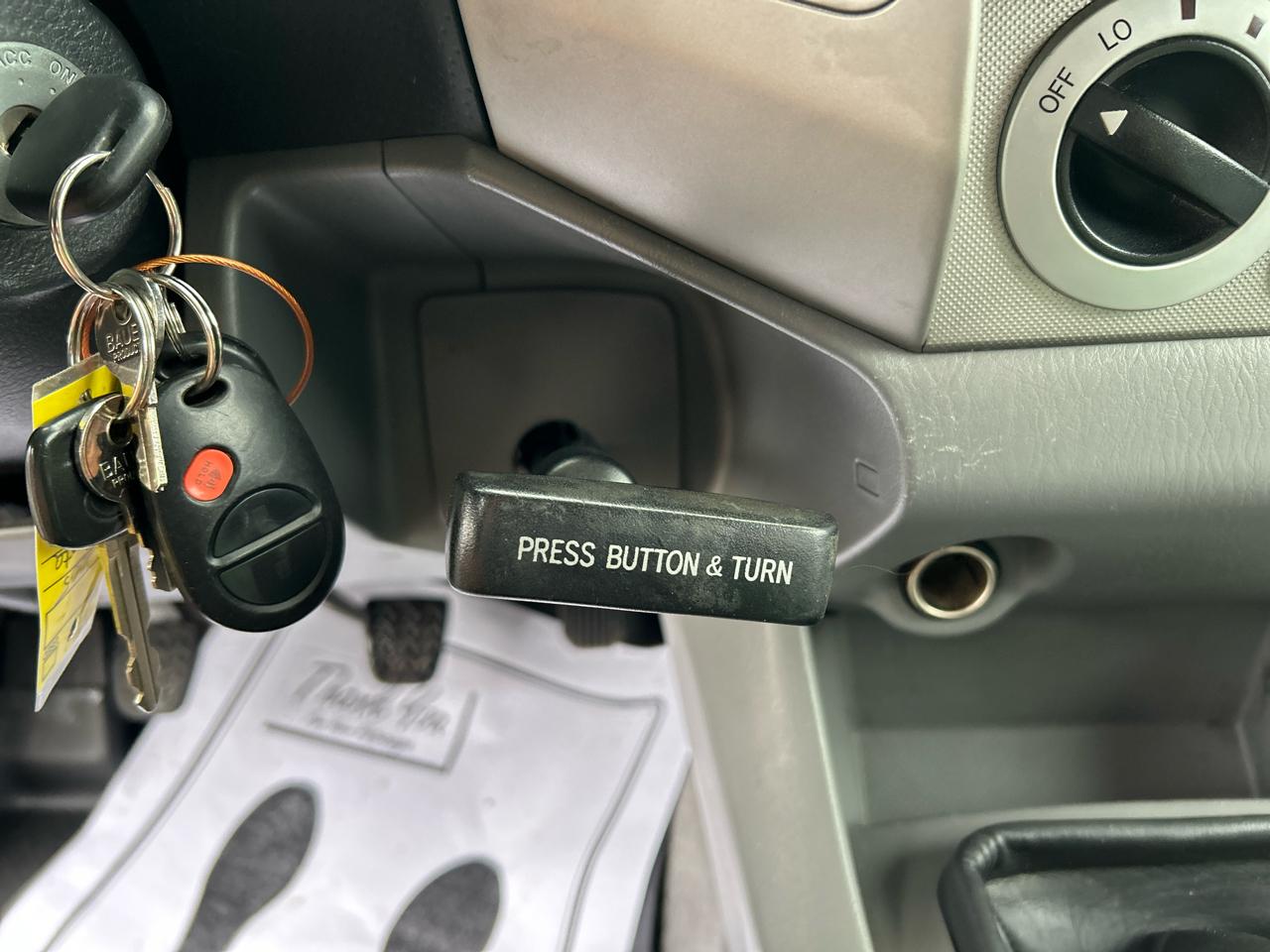 Toyota Tacoma PreRunner Access Cab I4 Manual 2WD 2005