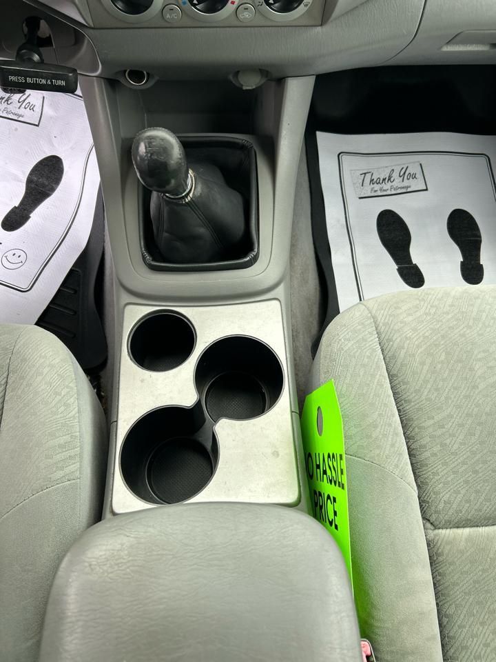 Toyota Tacoma PreRunner Access Cab I4 Manual 2WD 2005
