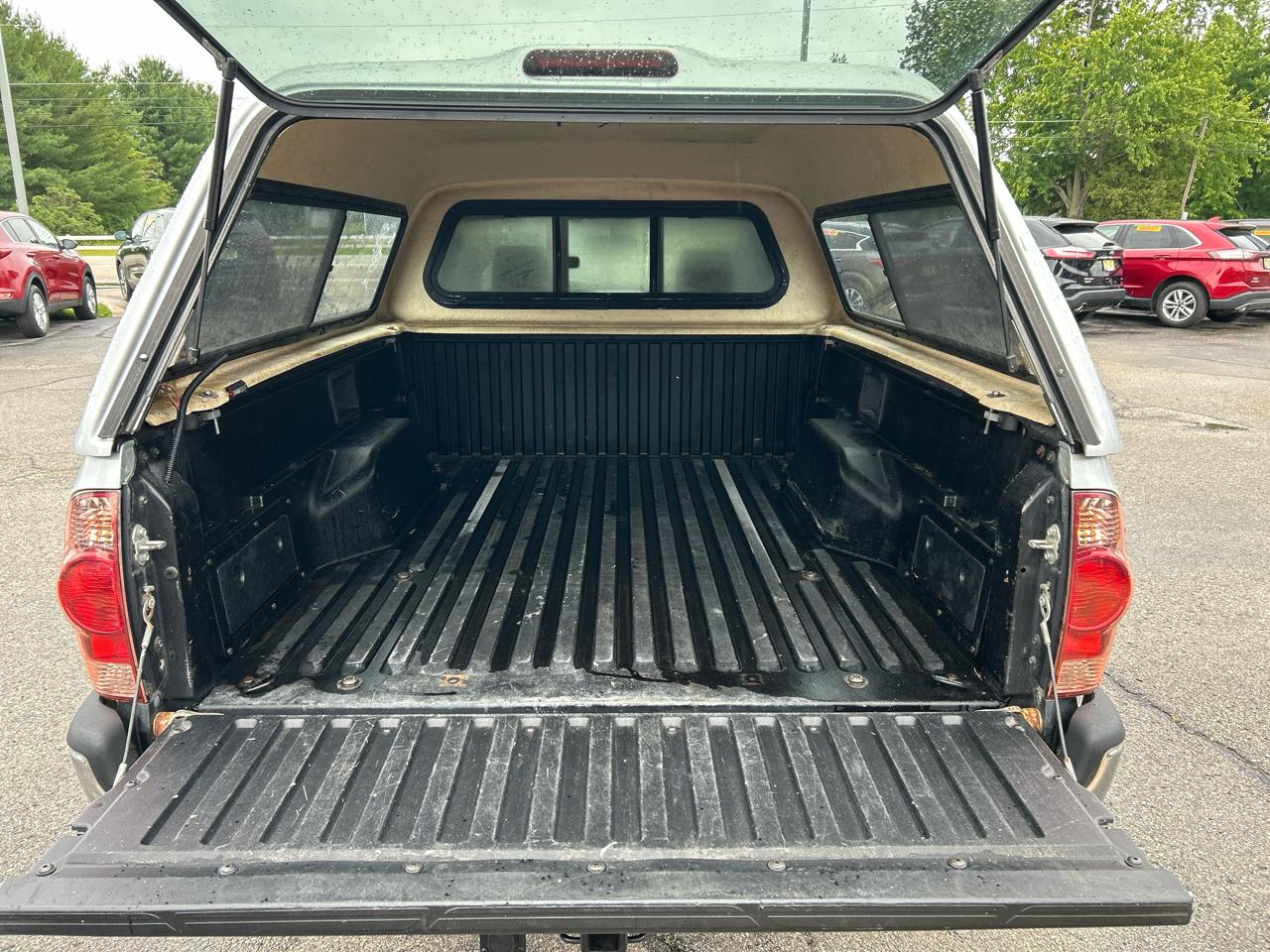 Toyota Tacoma PreRunner Access Cab I4 Manual 2WD 2005