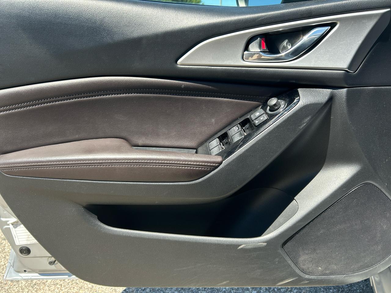 Mazda MAZDA3 s Touring AT 4-Door 2018