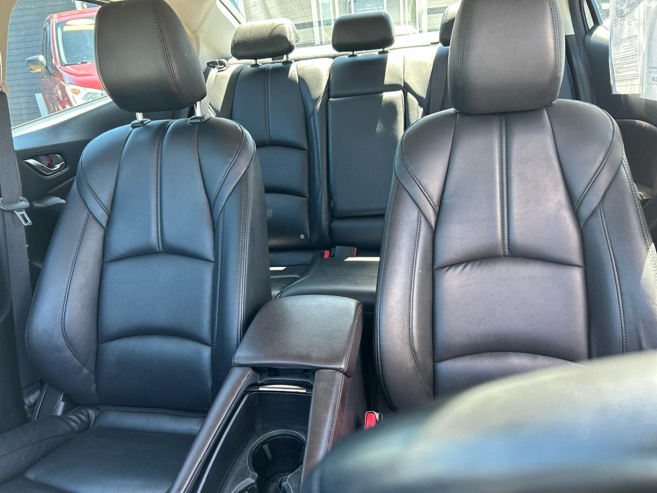 Mazda MAZDA3 s Touring AT 4-Door 2018