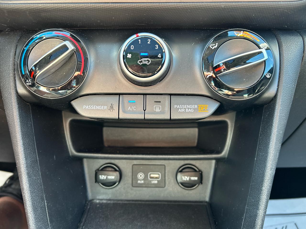 Hyundai Kona SEL w/Contrast Roof AWD 2018
