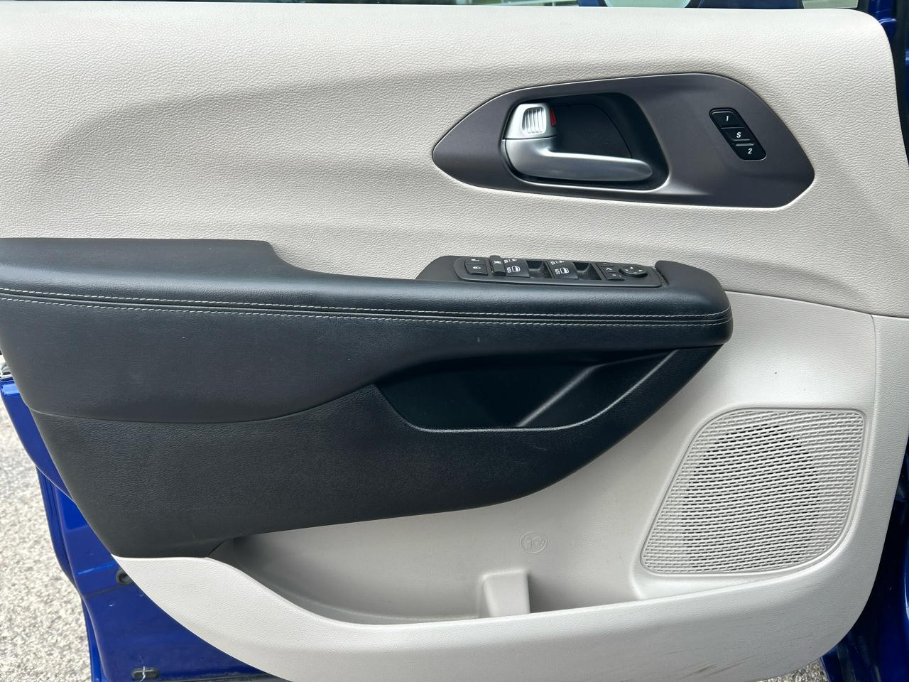 Chrysler Pacifica Limited 2019