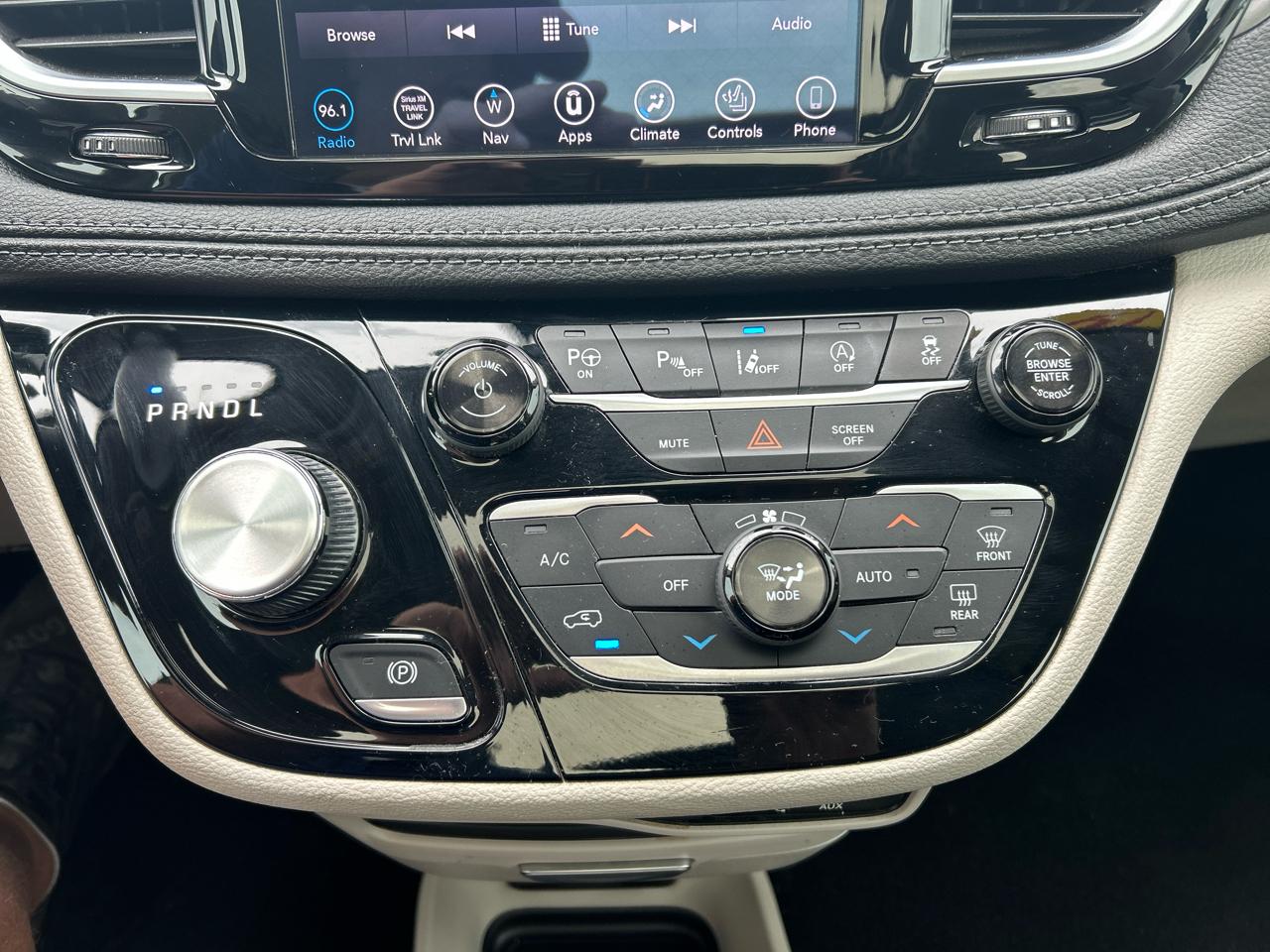 Chrysler Pacifica Limited 2019
