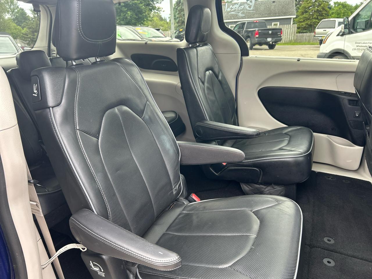 Chrysler Pacifica Limited 2019