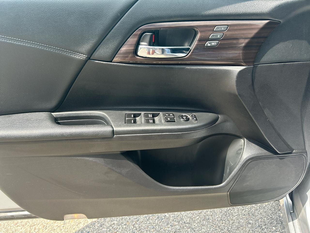 Honda Accord EX-L 4D Sedan V6 2016