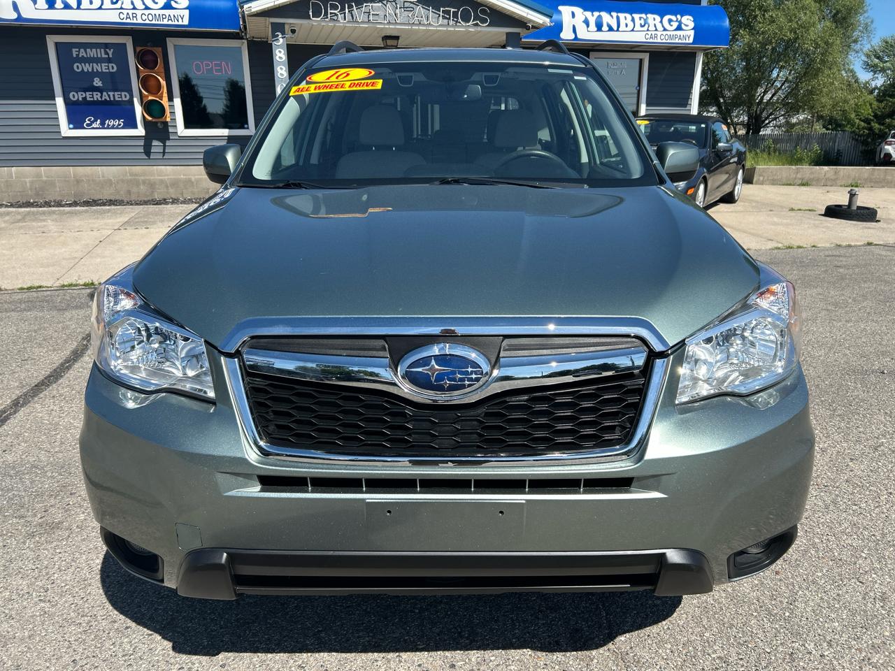 Subaru Forester 2.5i Premium PZEV CVT 2016