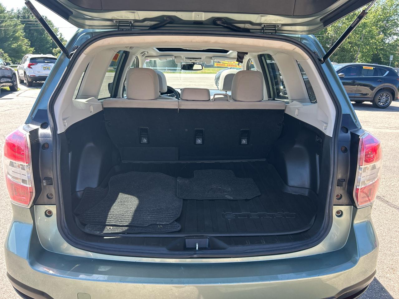 Subaru Forester 2.5i Premium PZEV CVT 2016