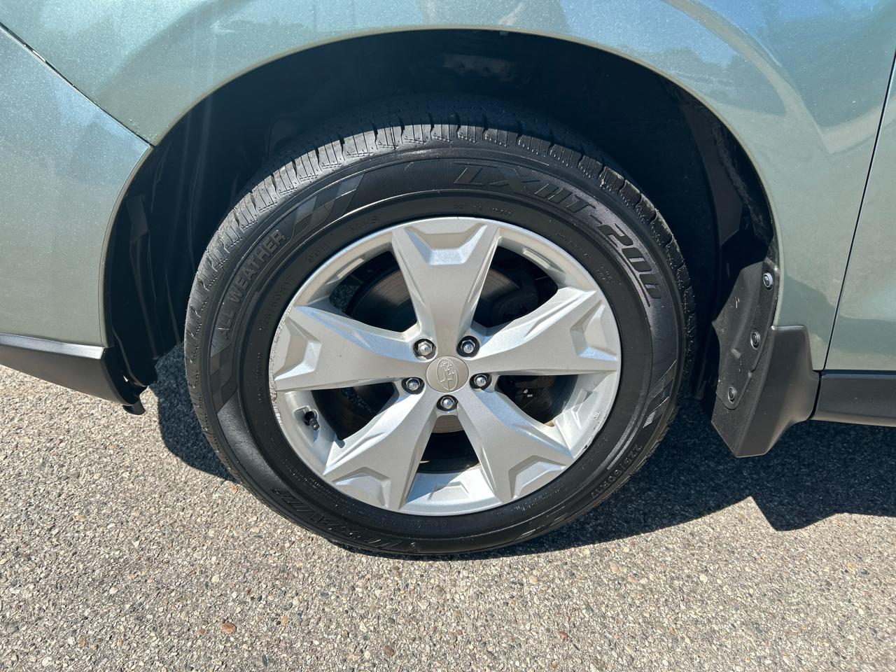 Subaru Forester 2.5i Premium PZEV CVT 2016