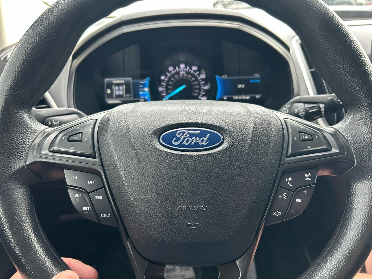 Ford Edge SE AWD 2022