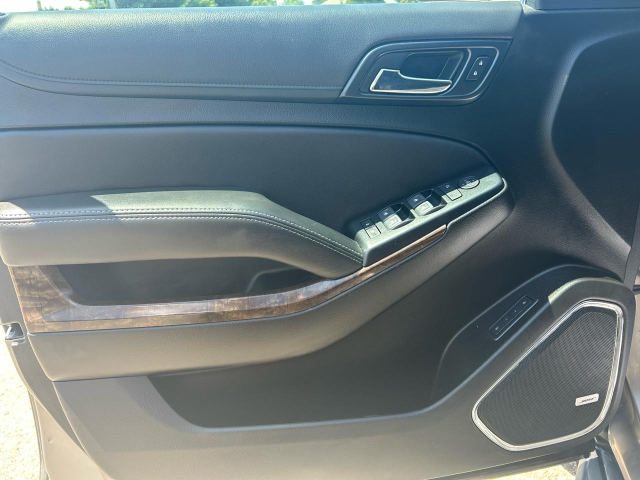 Chevrolet Suburban LT 4WD 2019