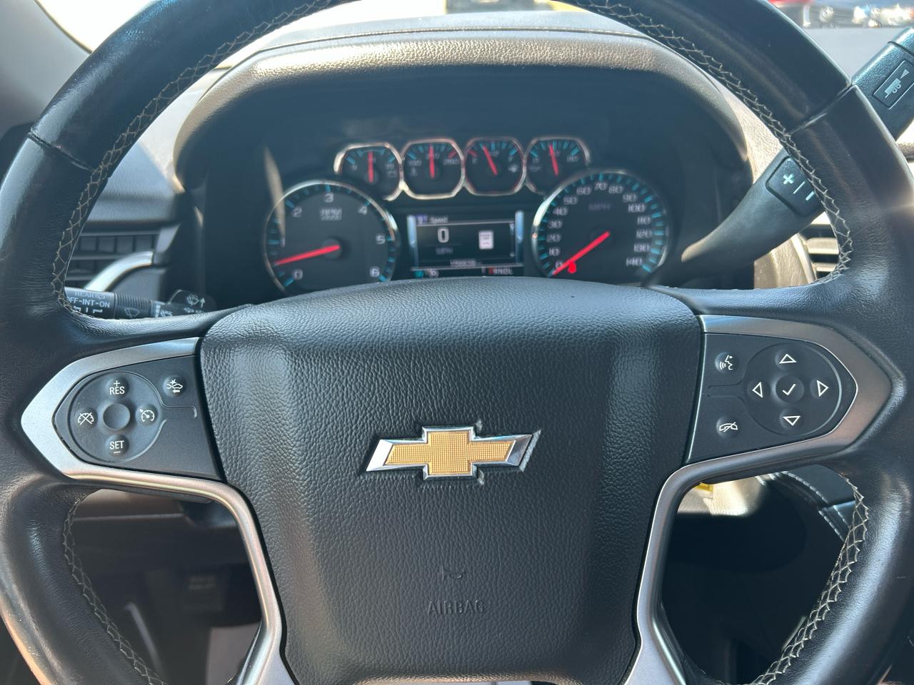 Chevrolet Suburban LT 4WD 2019