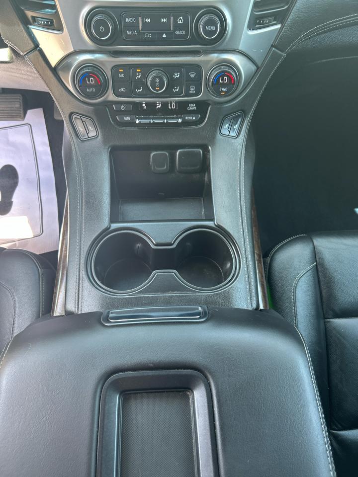 Chevrolet Suburban LT 4WD 2019