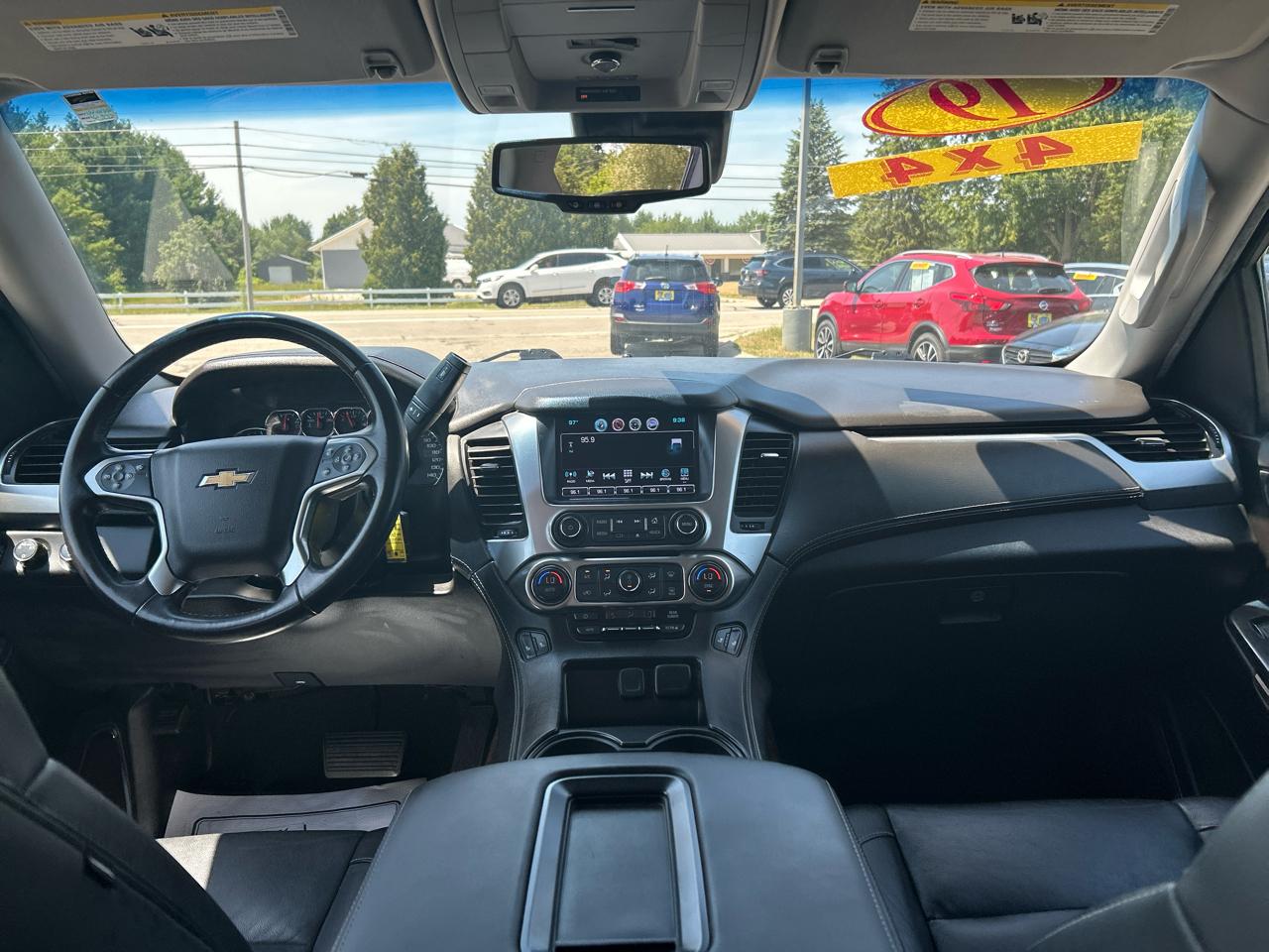 Chevrolet Suburban LT 4WD 2019