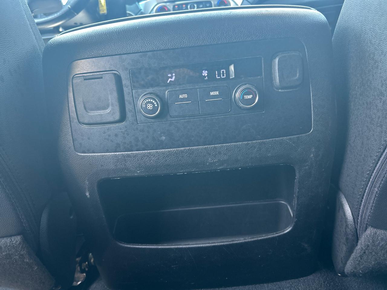 Chevrolet Suburban LT 4WD 2019