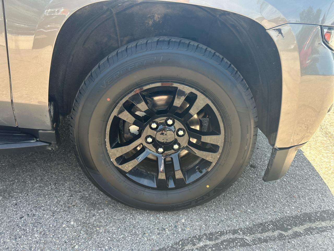 Chevrolet Suburban LT 4WD 2019