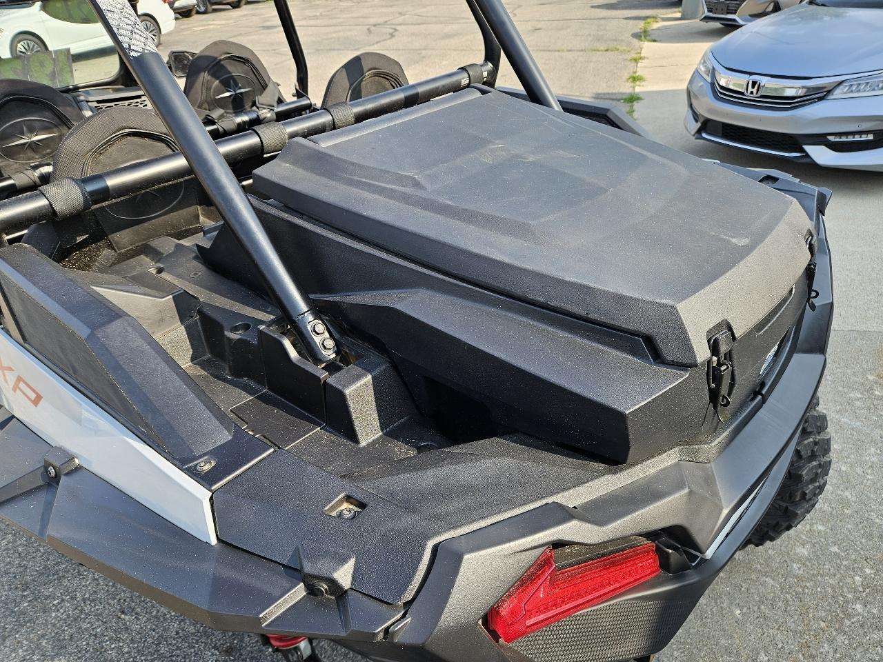 Polaris RZR 1000 XP  2021