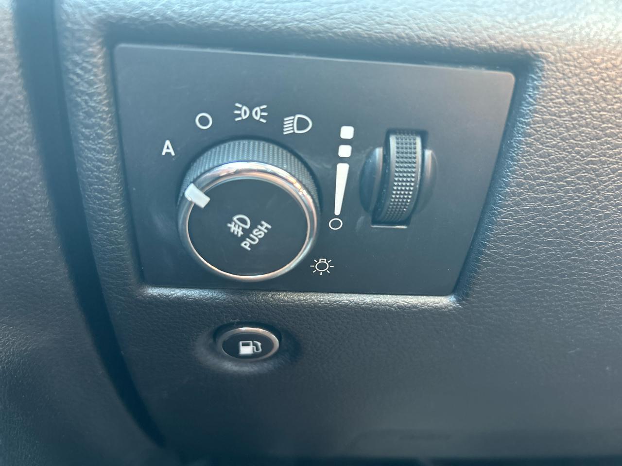 Jeep Grand Cherokee Laredo 4WD 2017
