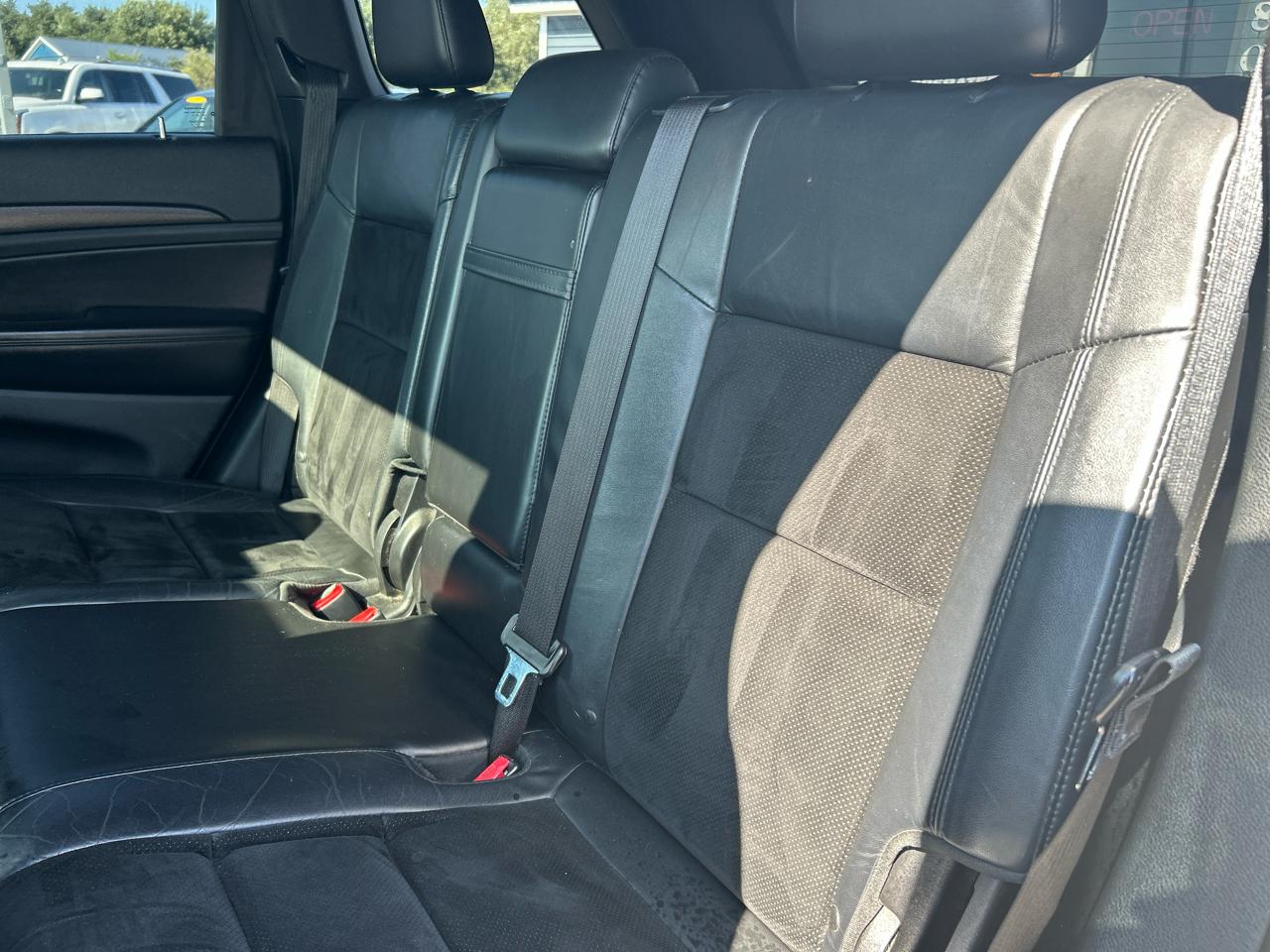 Jeep Grand Cherokee Laredo 4WD 2017