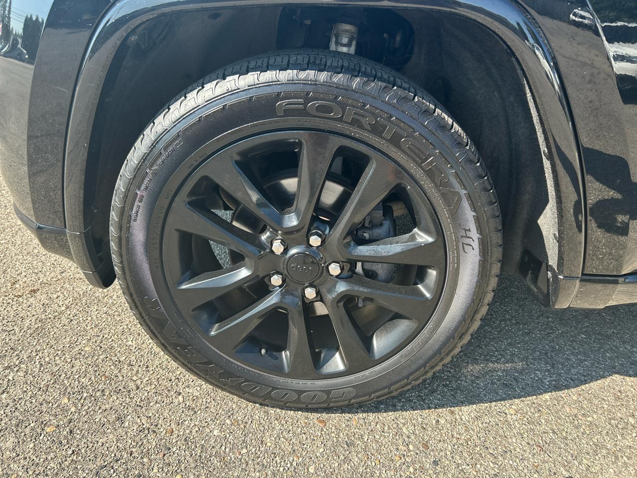 Jeep Grand Cherokee Laredo 4WD 2017