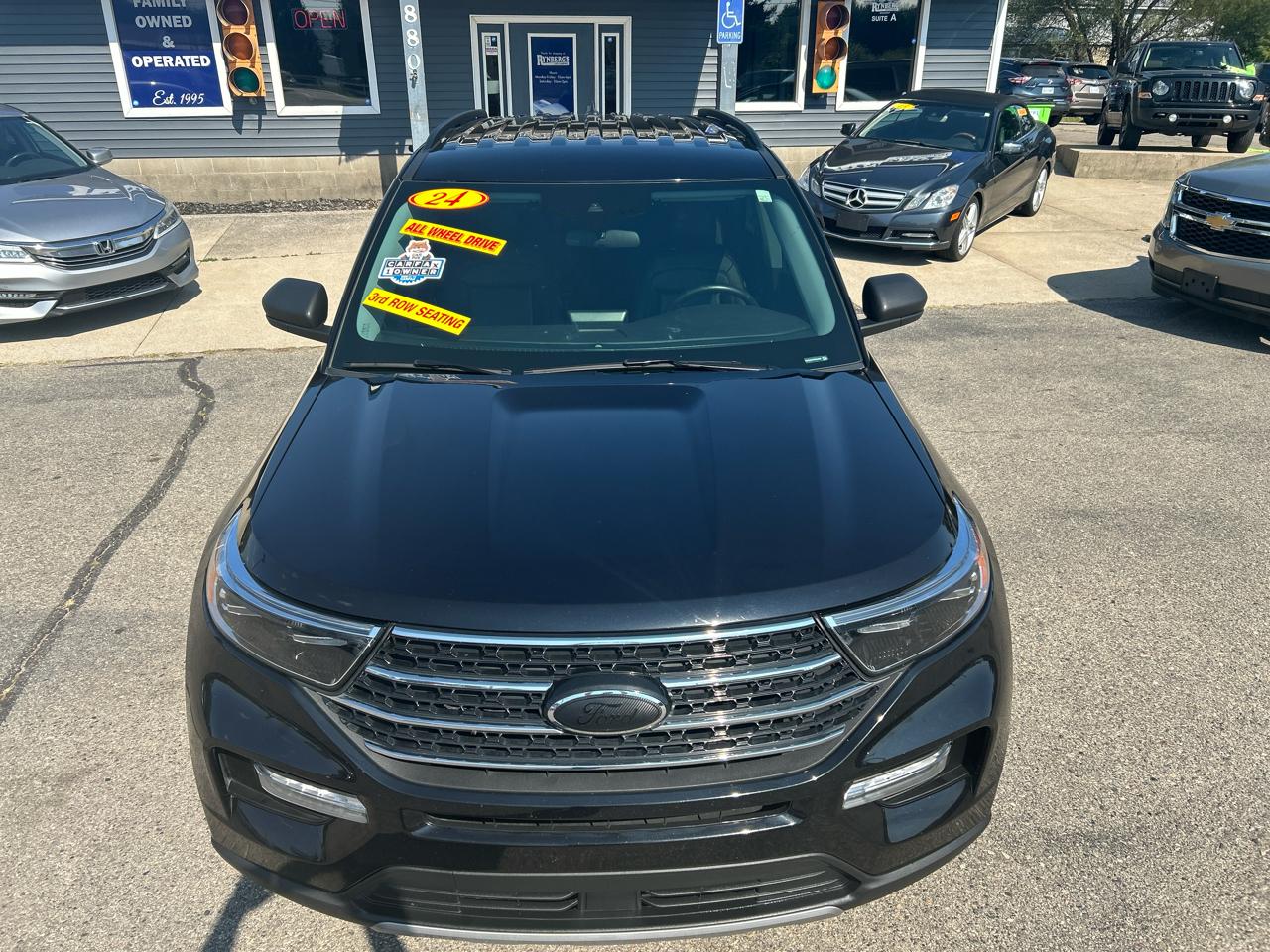 Ford Explorer 4dr 112" WB XLT 4WD 2024