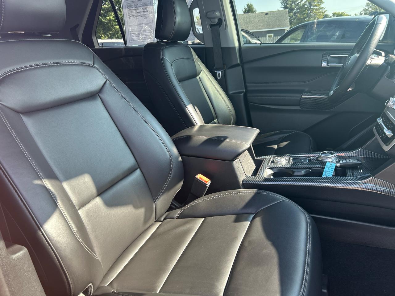 Ford Explorer 4dr 112" WB XLT 4WD 2024