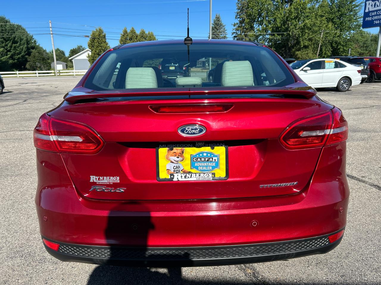 Ford Focus Titanium Sedan 2017
