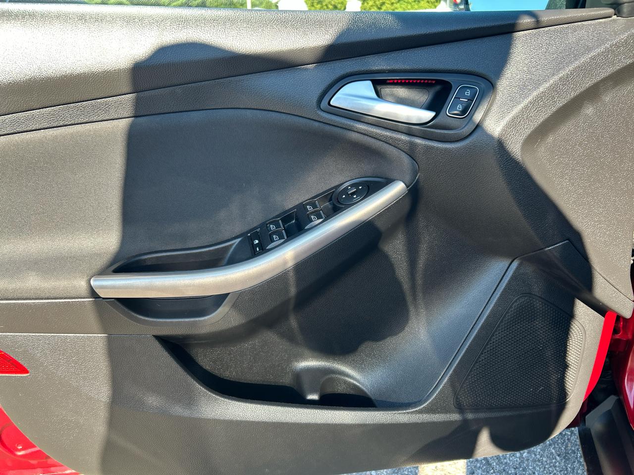 Ford Focus Titanium Sedan 2017
