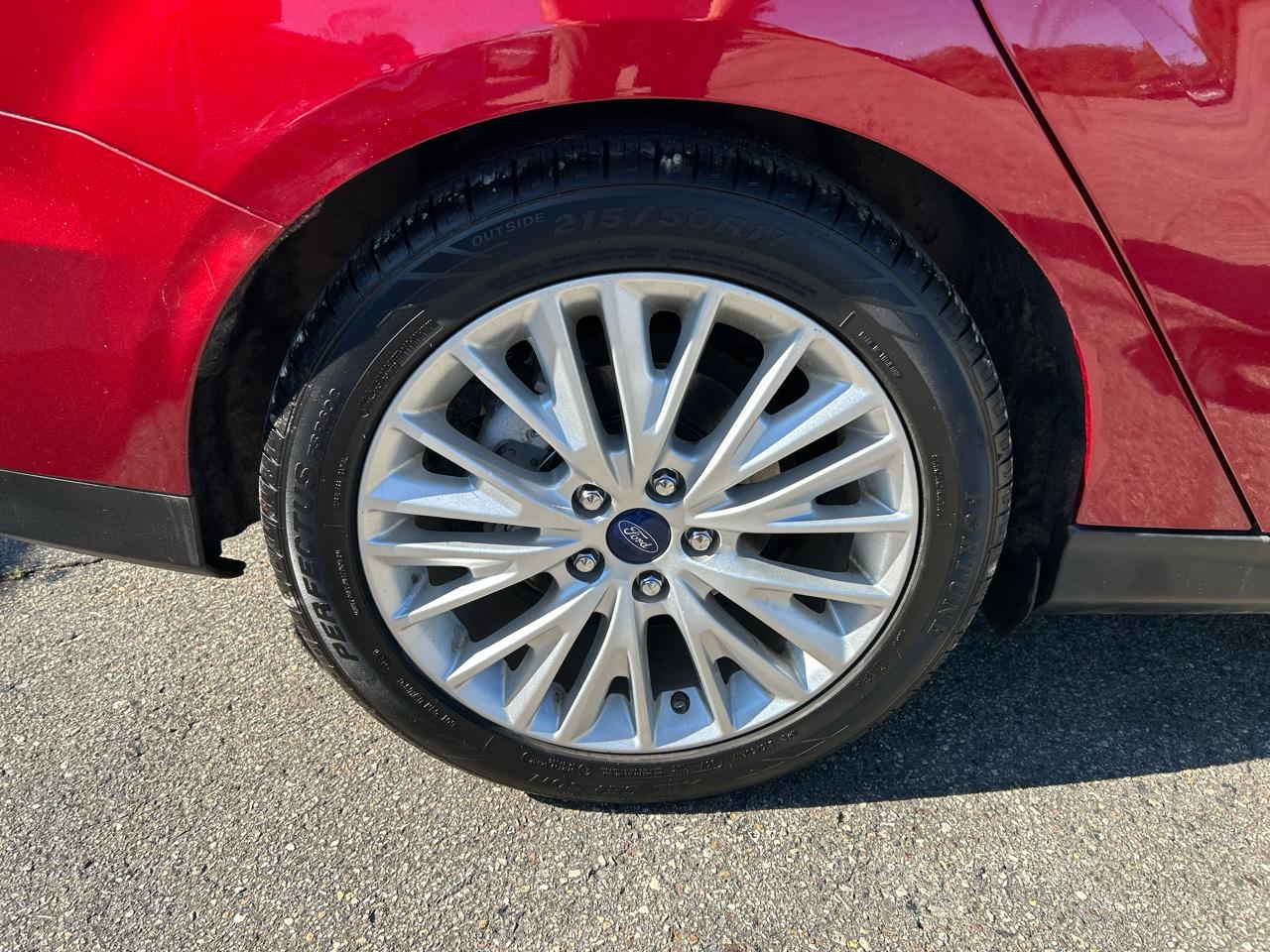 Ford Focus Titanium Sedan 2017