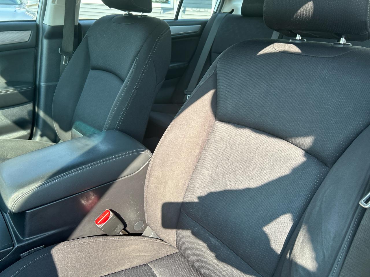 Subaru Legacy 2.5i Premium 2015