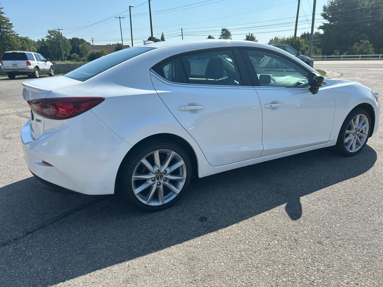 Mazda MAZDA3 s Grand Touring AT 5-Door 2017