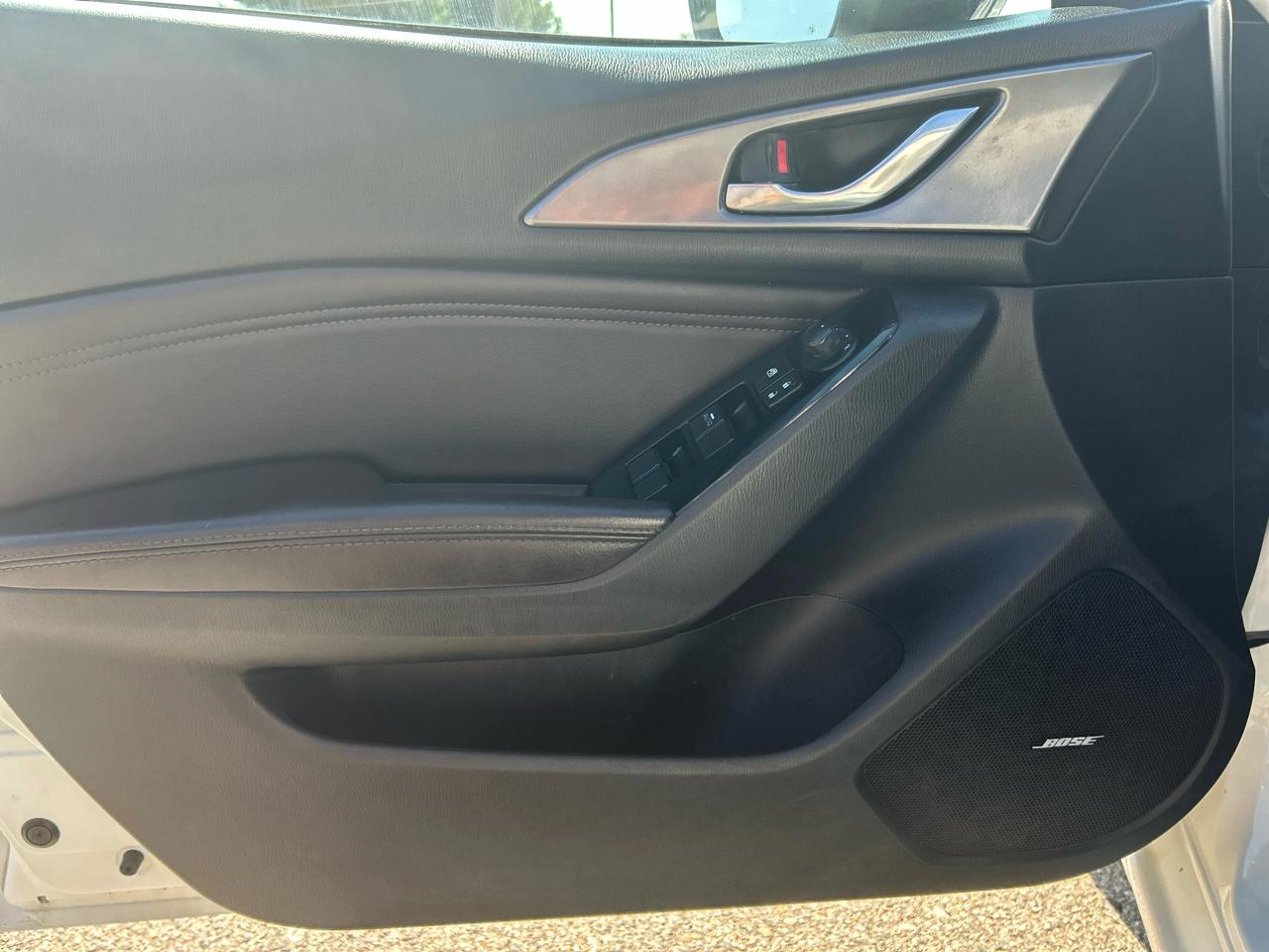 Mazda MAZDA3 s Grand Touring AT 5-Door 2017