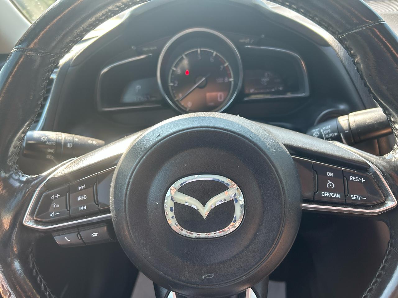 Mazda MAZDA3 s Grand Touring AT 5-Door 2017