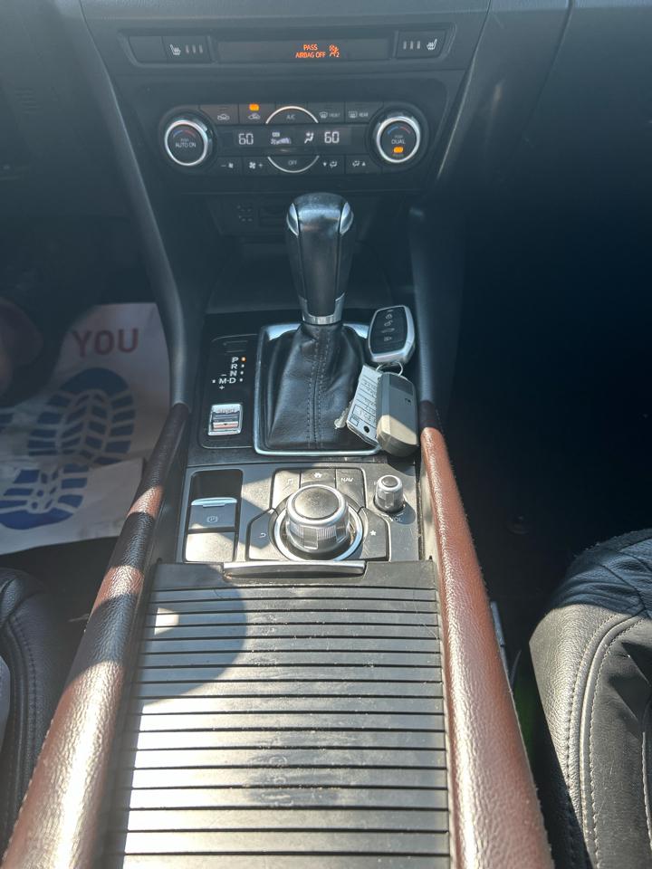 Mazda MAZDA3 s Grand Touring AT 5-Door 2017