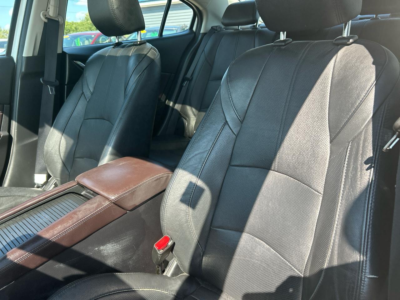Mazda MAZDA3 s Grand Touring AT 5-Door 2017