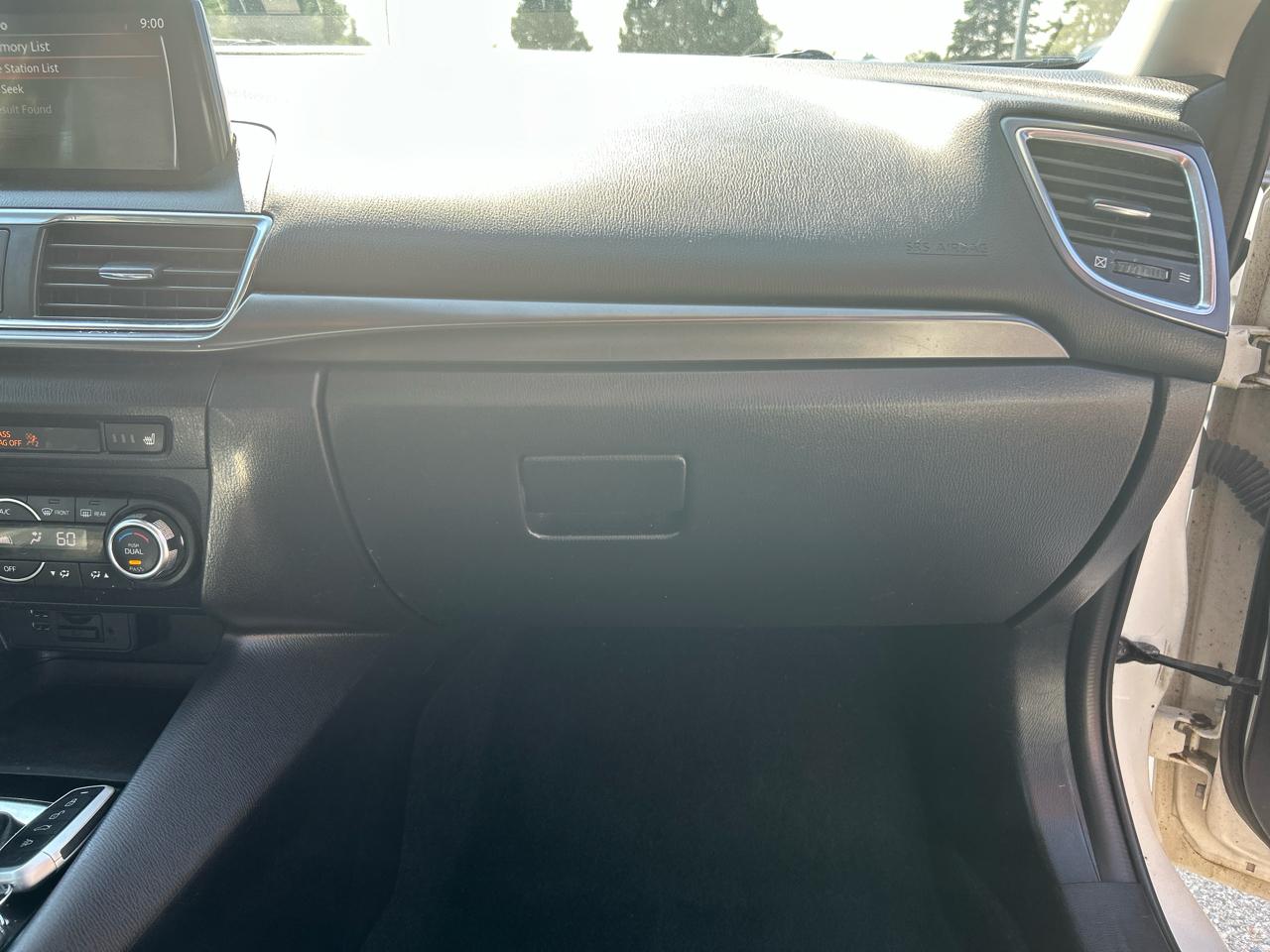 Mazda MAZDA3 s Grand Touring AT 5-Door 2017