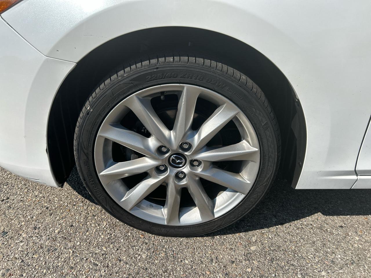 Mazda MAZDA3 s Grand Touring AT 5-Door 2017