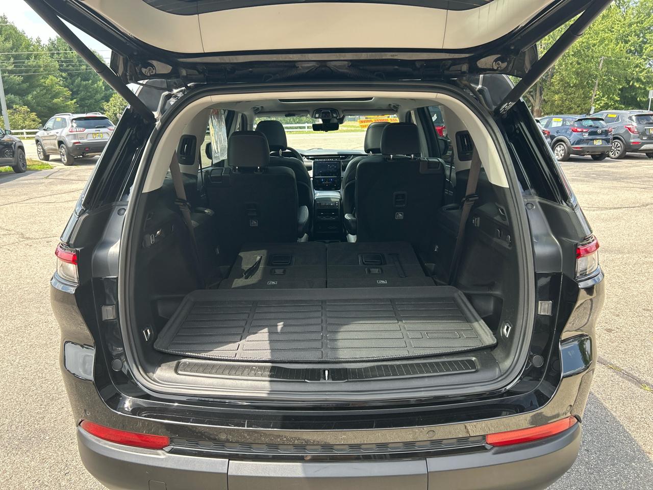 Jeep Grand Cherokee L Limited 4WD 2023