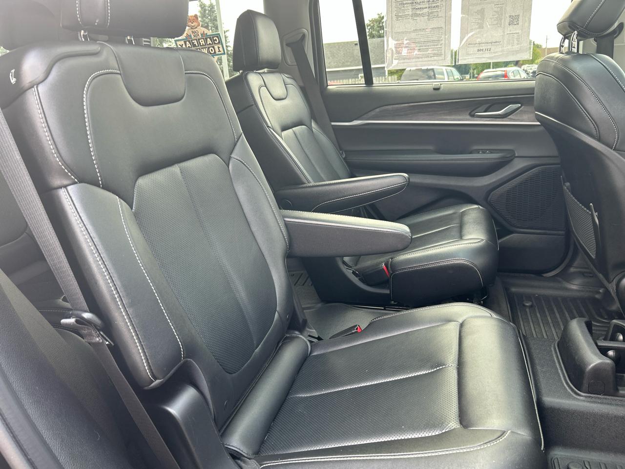 Jeep Grand Cherokee L Limited 4WD 2023