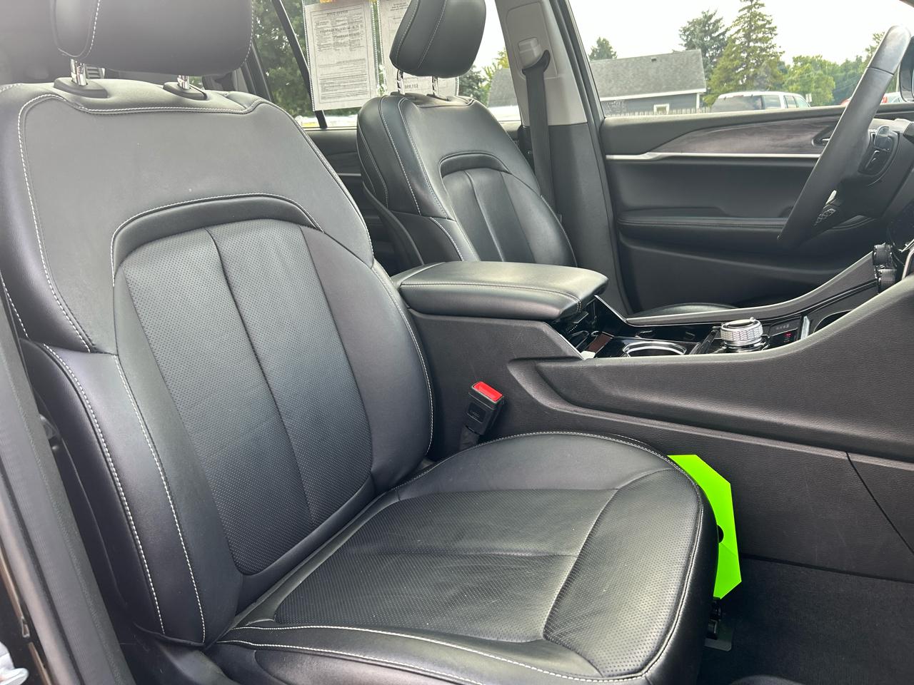 Jeep Grand Cherokee L Limited 4WD 2023