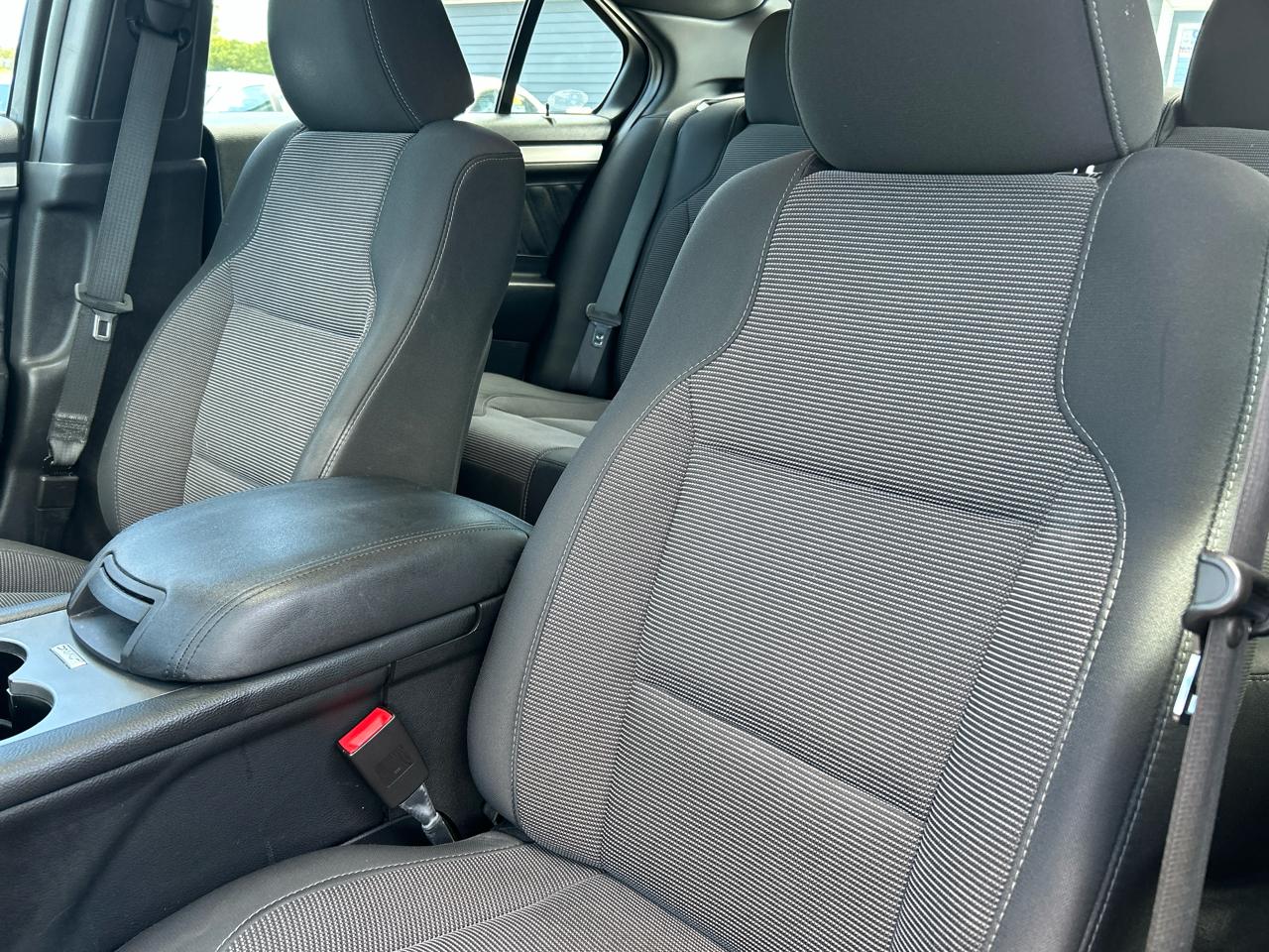 Ford Taurus SEL AWD 2018