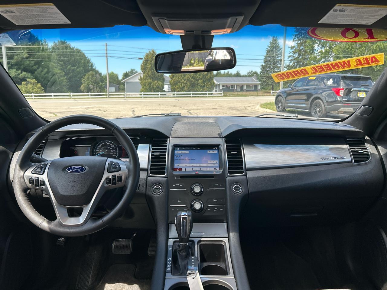 Ford Taurus SEL AWD 2018